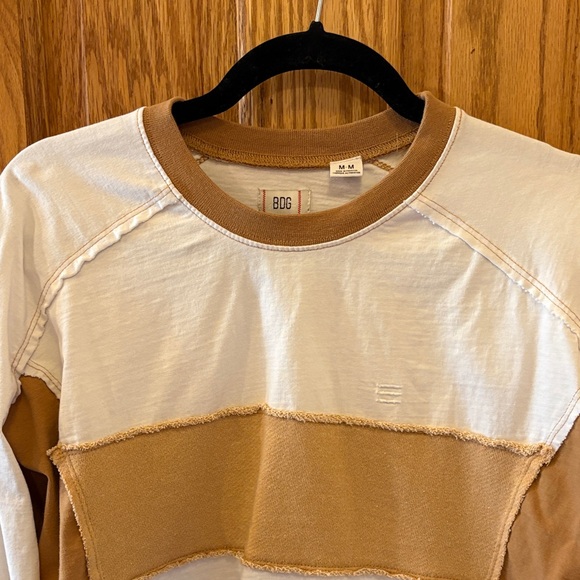 BDG Cream and Tan Raw-Edge Colorblock Crop Sweatshirt - Picture 3 of 10